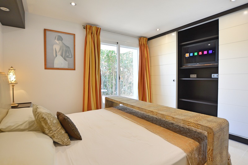 La Vizcaronda 5 Bed Modern Contemporary Townhouse Manilva Duquesa Port Estepona Marbella For Sale