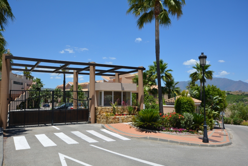 La Vizcaronda 4 Bed Modern Contemporary Townhouse Manilva Duquesa Port Estepona Marbella For Sale